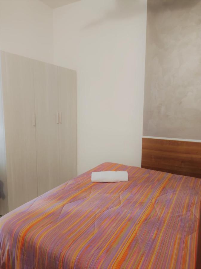 Hotel Marinoni Lomazzo Bagian luar foto
