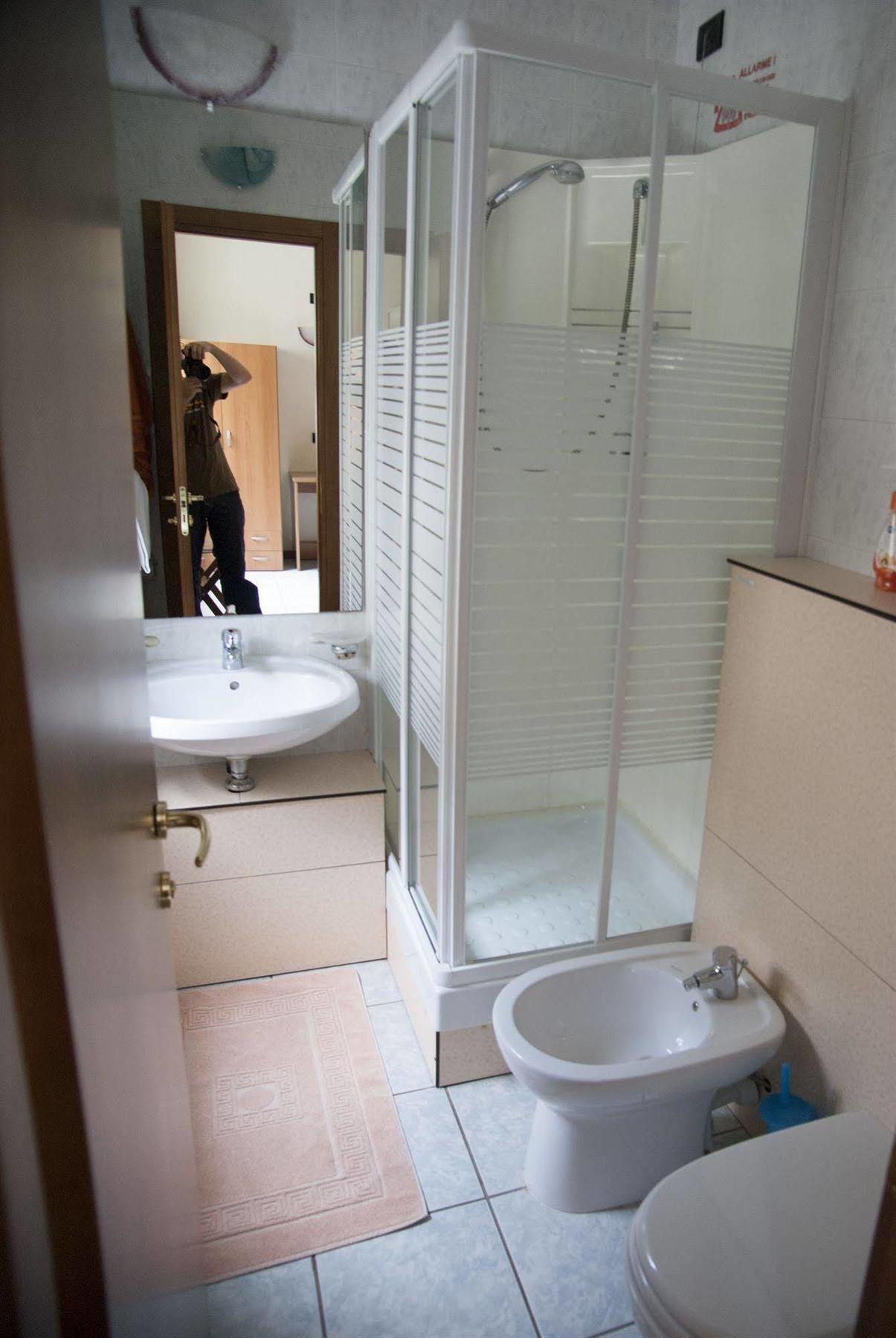 Hotel Marinoni Lomazzo Bagian luar foto