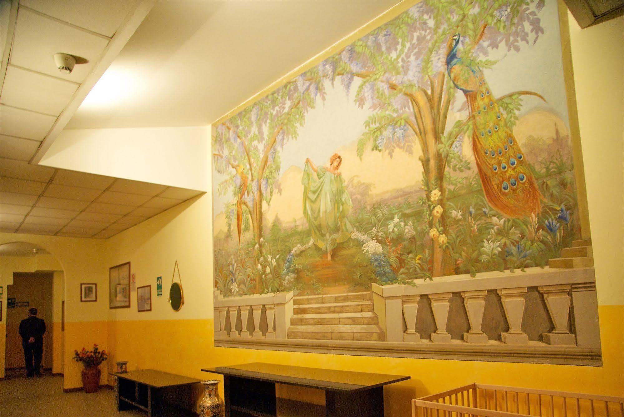 Hotel Marinoni Lomazzo Bagian luar foto
